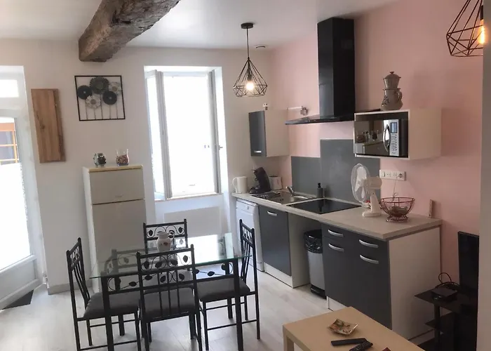 Maison Chaleureuse Au Centre Ville